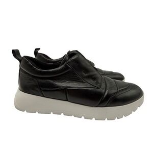 Vaneli Sport Sneakers Womens 9 Black Excellent Leather Quilted Zip Platform